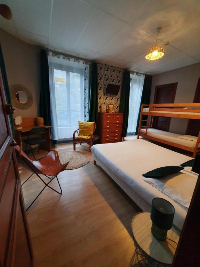 לארונס Auberge La Caverne מראה חיצוני תמונה